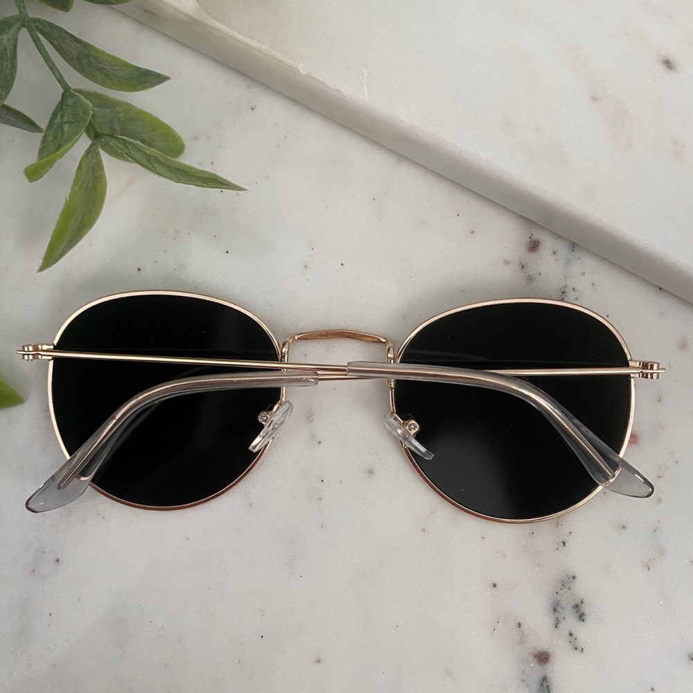 "Brooklyn" Sunglasses || Rose Gold Mirror Round - Picture 5 of 11